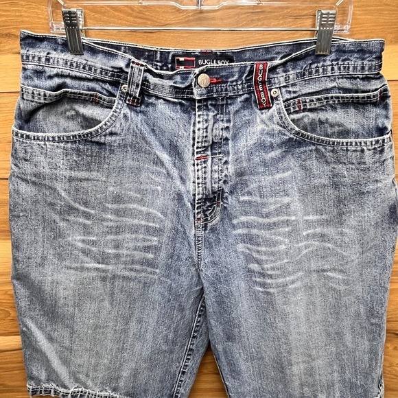 Vintage Bugle Boy Size 34 Cargo Baggy Skater Jean Shorts Blue Denim Y2K - Picture 2 of 12